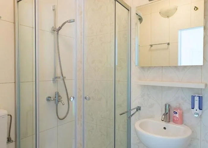 Elegante Ferienvilla Marini Dvori By Interhome