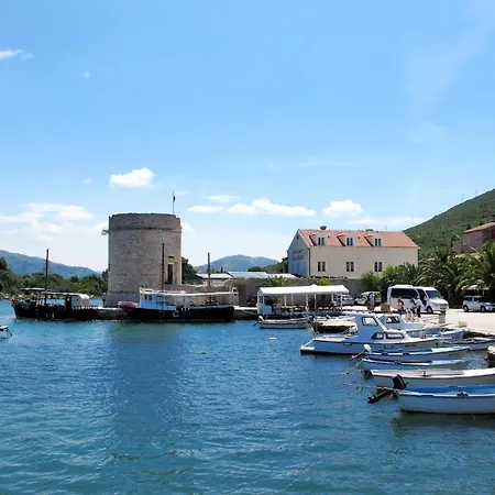 Elegante Ferienvilla Marini Dvori By Interhome Daire